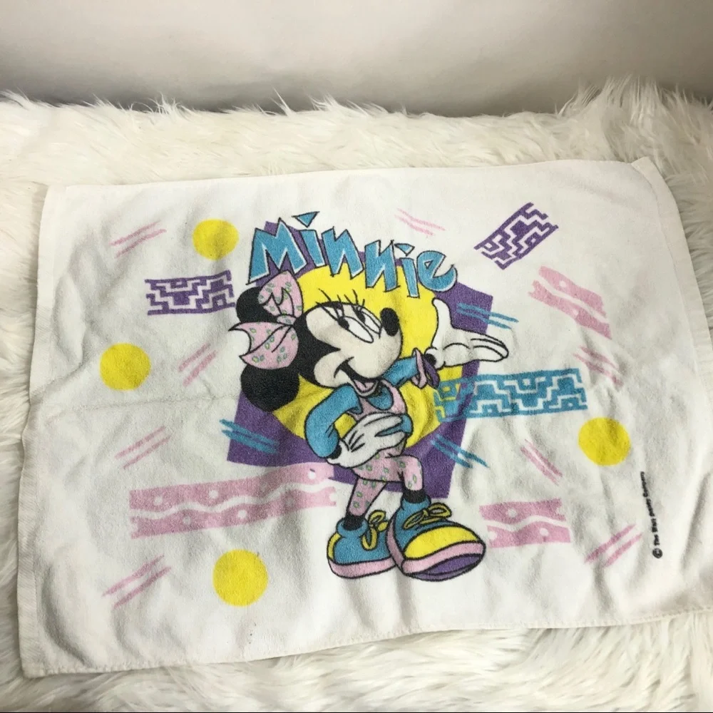 Vintage 80's Minnie mouse gym towel